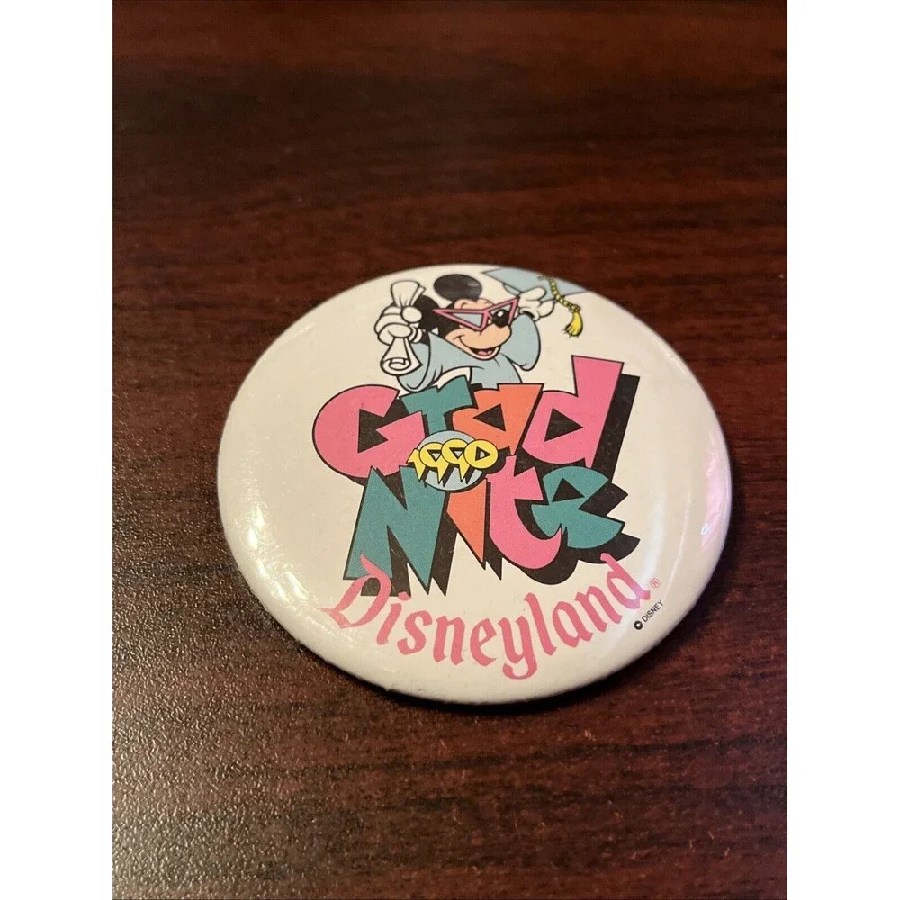 Disneyland 1990 Grad‎ Nite Mickey Mouse Button Pin